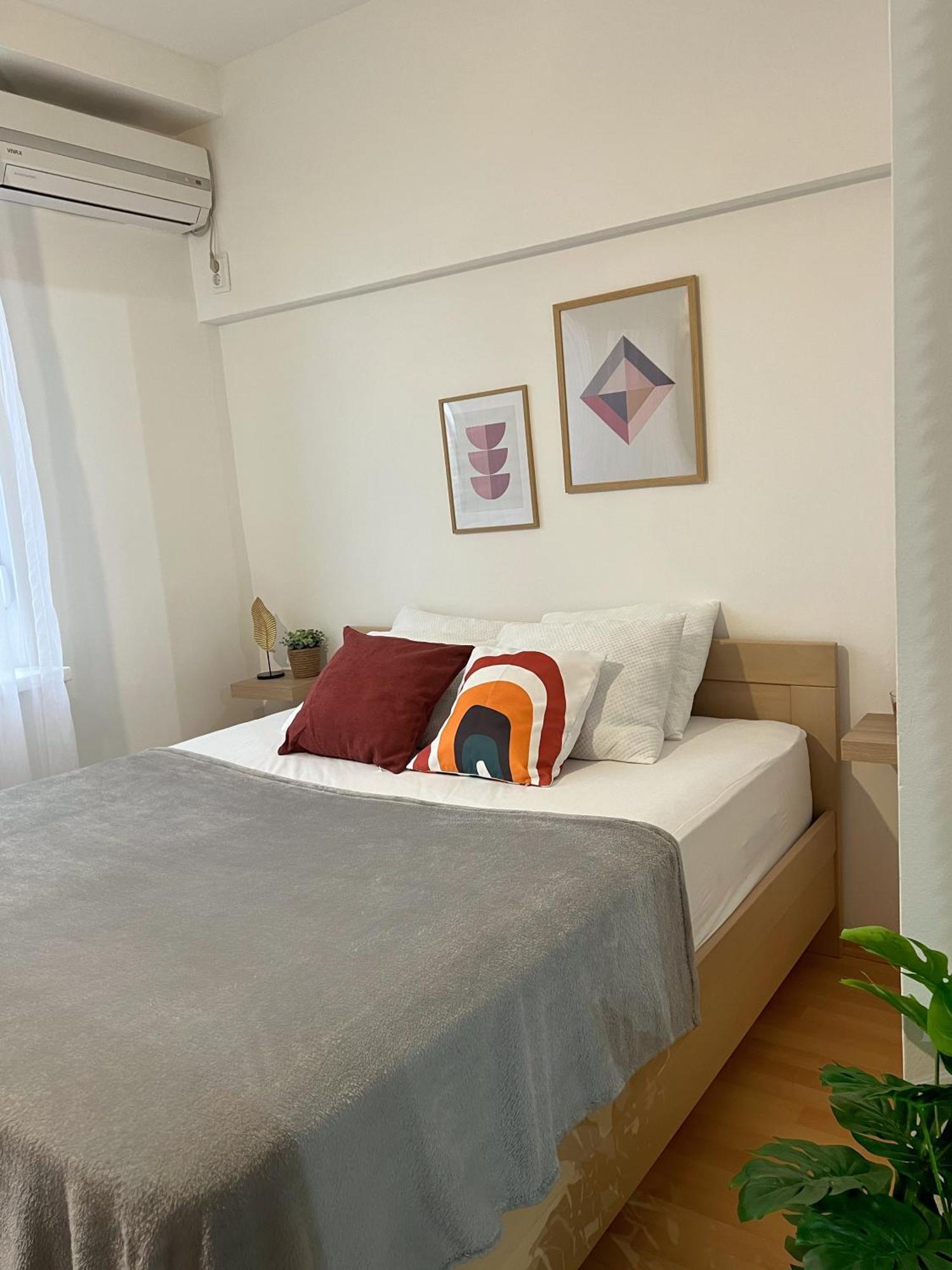 Charming 2 Bedroom Apartment Скопие Екстериор снимка